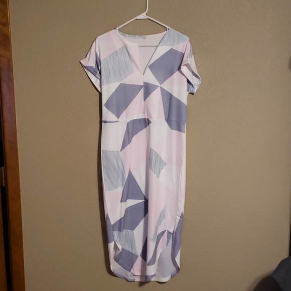 Brand NEW! Dress - Picture 1 of 3